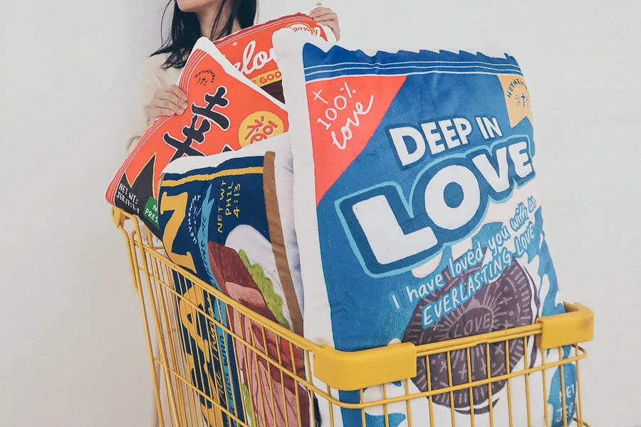 Deep In Love Biscuit {Plush Toy}