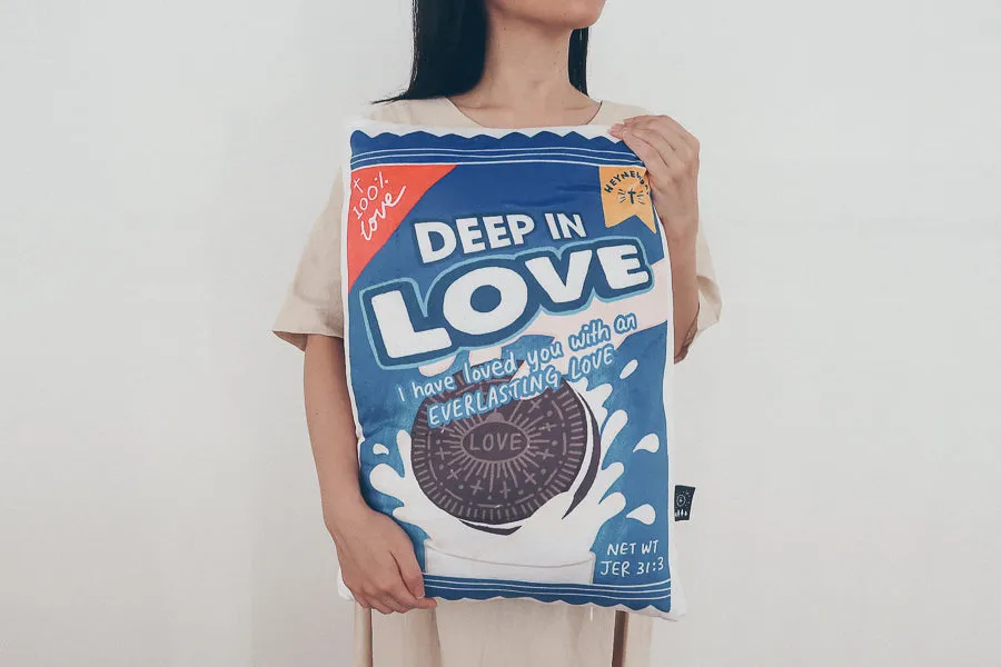 Deep In Love Biscuit {Plush Toy}