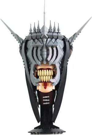 for Age 18  Iconic Helmet with Menacing Smile Building Toys Set 694 Pieces afield MOC 