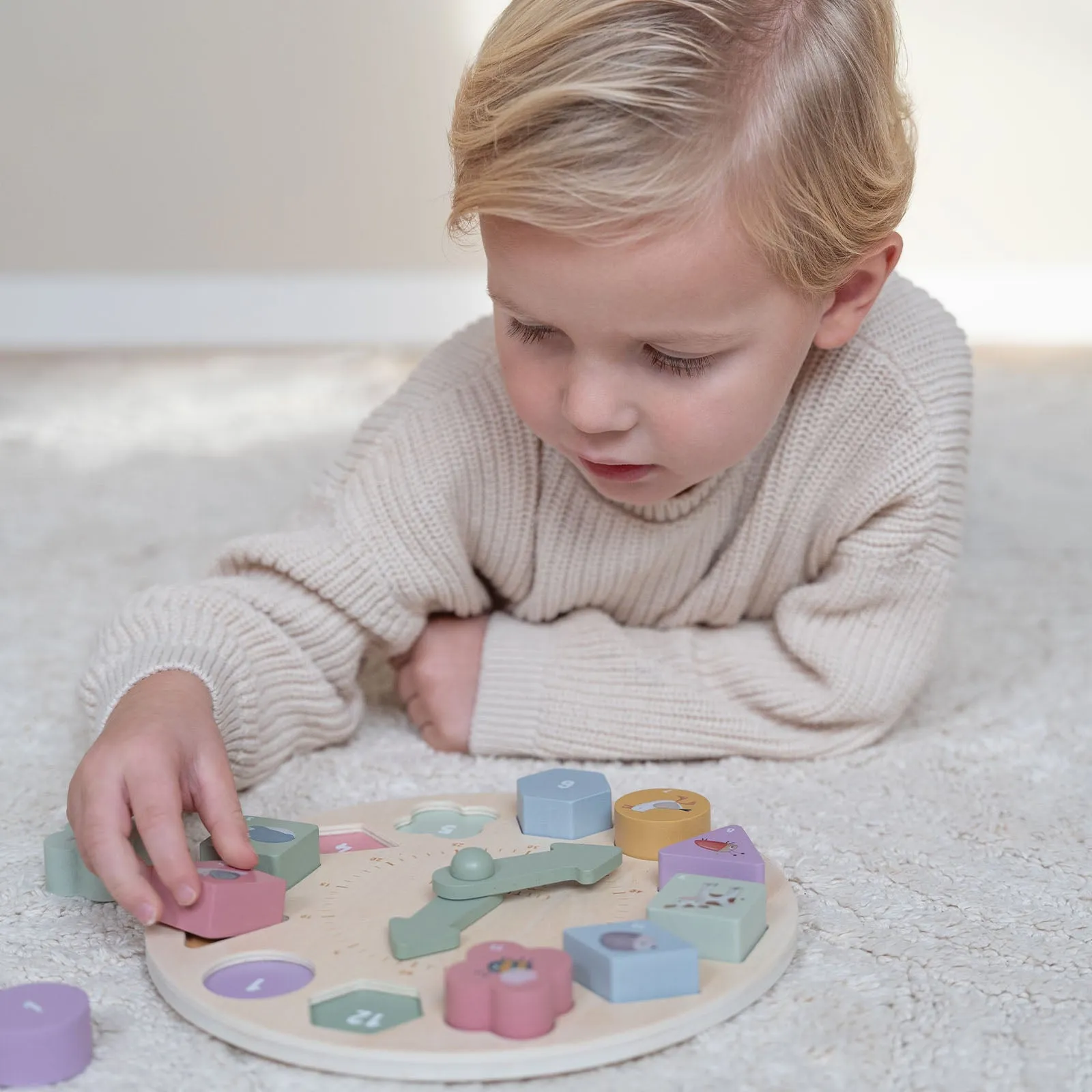 Little Dutch Puzzle Clock