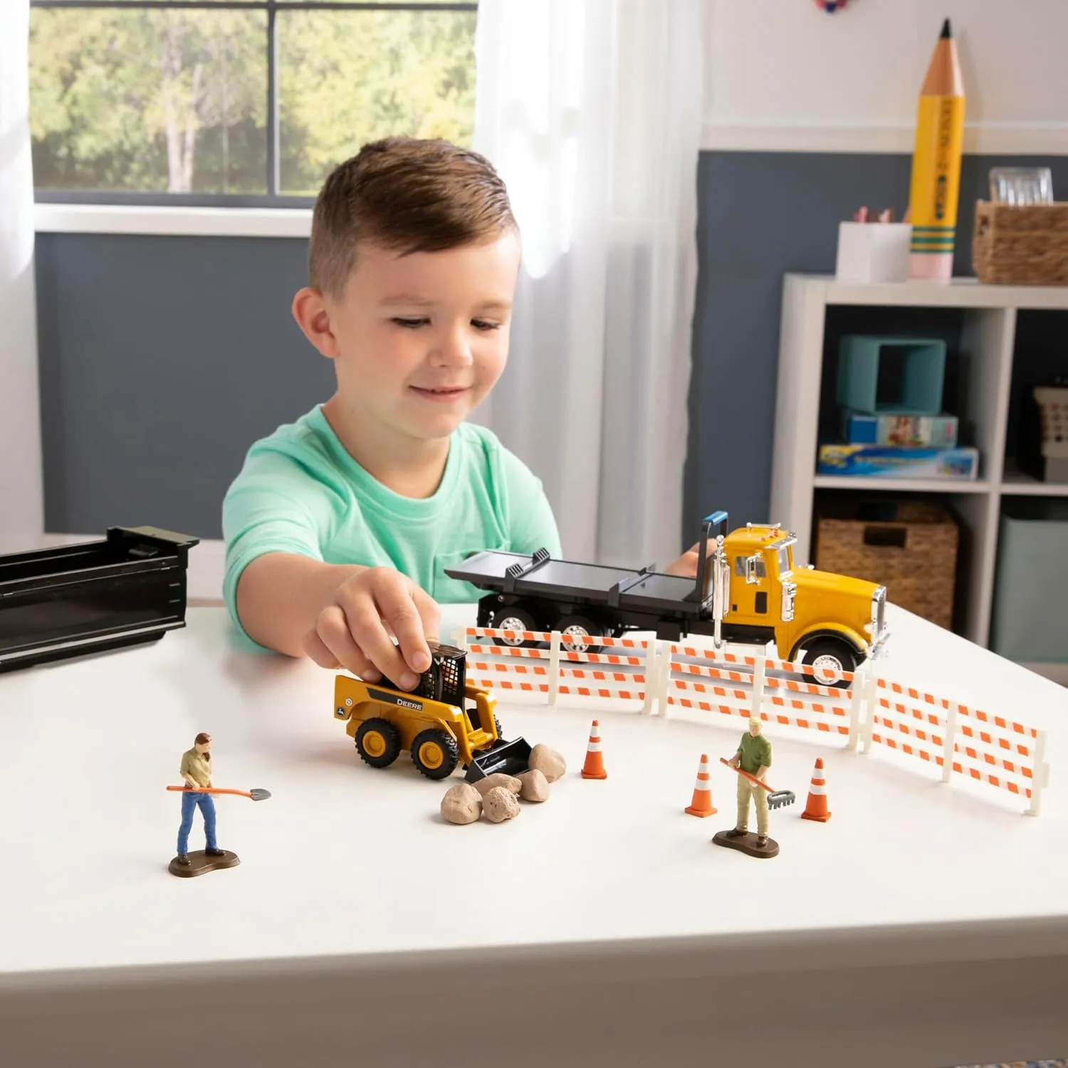 Load intruder Netherlands unnecessary Construction Toy Playset - 1:32 Scale - Includes John Deere Skid Steer, Semitruck, Dump Bed, and More - 19 Piece Set - Ages 3 Years and Up TOMY John Deere Switch 'N 