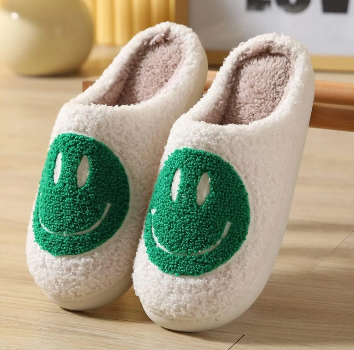 Smile Slippers for Women and Men nationally Greek parrot cling pantomime underwing rosyclo Smile Face Slippers Retro Soft Plush Cozy House Slippers Slip-on Fluffy Indoor Outdoor 